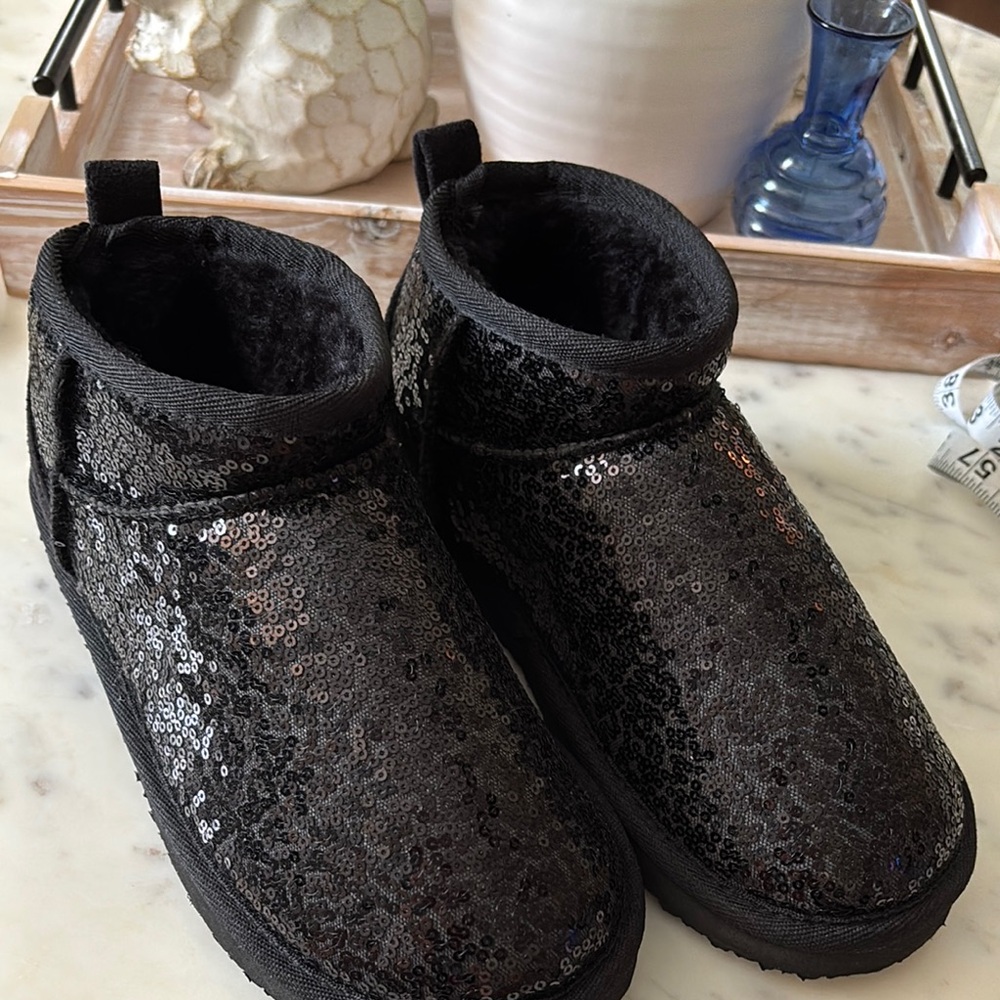 Sparkly Black Kids Boots Simply Southern size 7